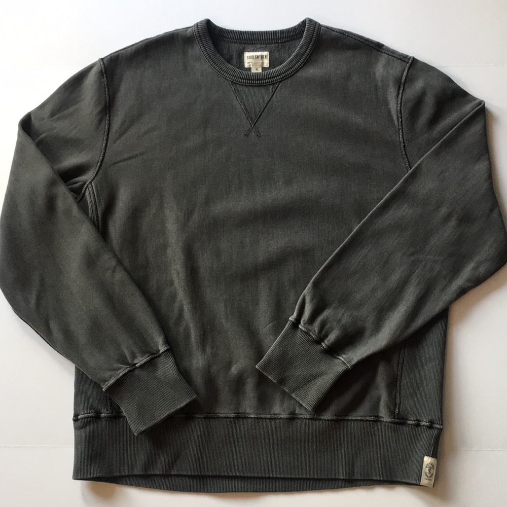 Todd Snyder Faded Black crewneck sweatshirt size XL.